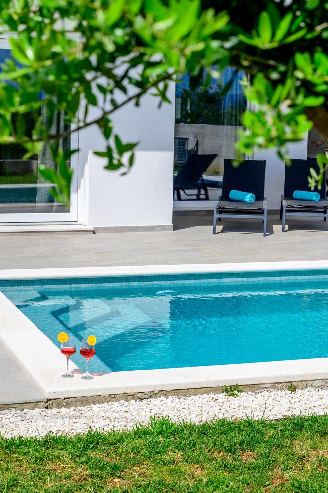 Villa 3I Kastela Exterior photo